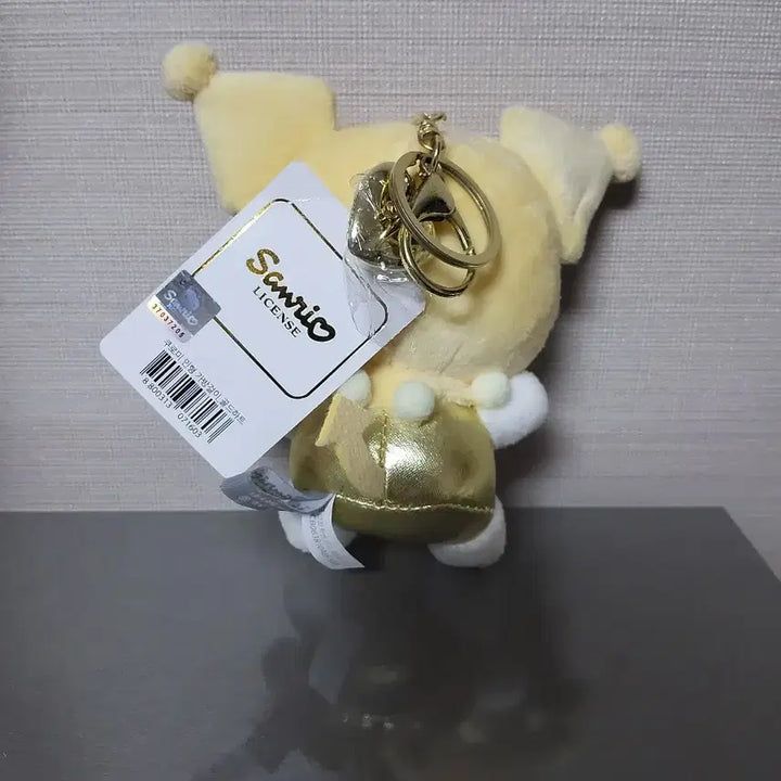 [BUNJANG] Sanrio Kuromi Gold Edition Doll Keyring / (5월까지 할인)산리오 쿠로미 골드에디션 인형 키링