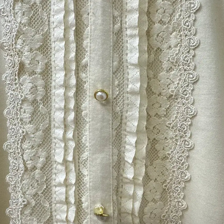 [BUNJANG] Axes Femme Ivory Lace Frill Collar Blouse / 엑시즈팜 Axes Femme 아이보리 레이스 프릴 카라 블라우스
