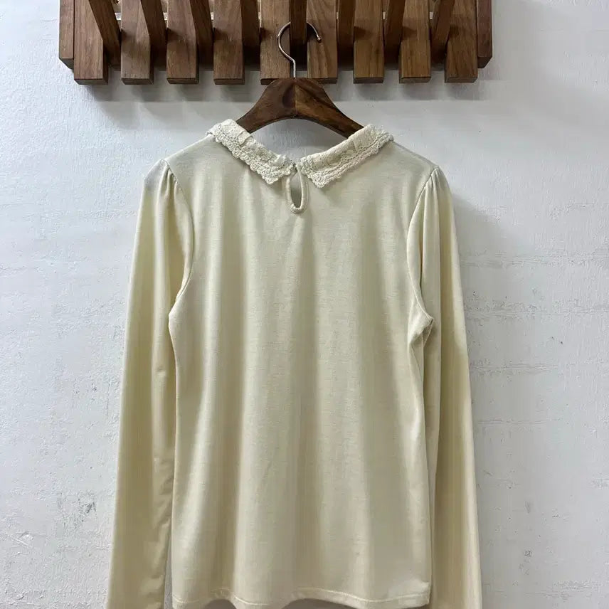 [BUNJANG] Axes Femme Ivory Lace Frill Collar Blouse / 엑시즈팜 Axes Femme 아이보리 레이스 프릴 카라 블라우스