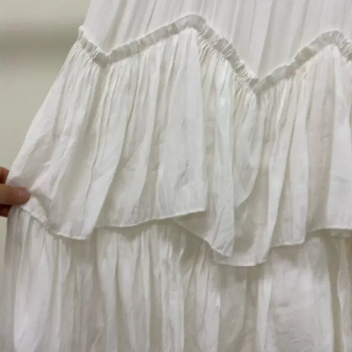 [BUNJANG] No Brand Layered Ruffle Skirt / [노브랜드] 화이트 레이어드 캉캉 밴딩 치마 (허리:24-25)