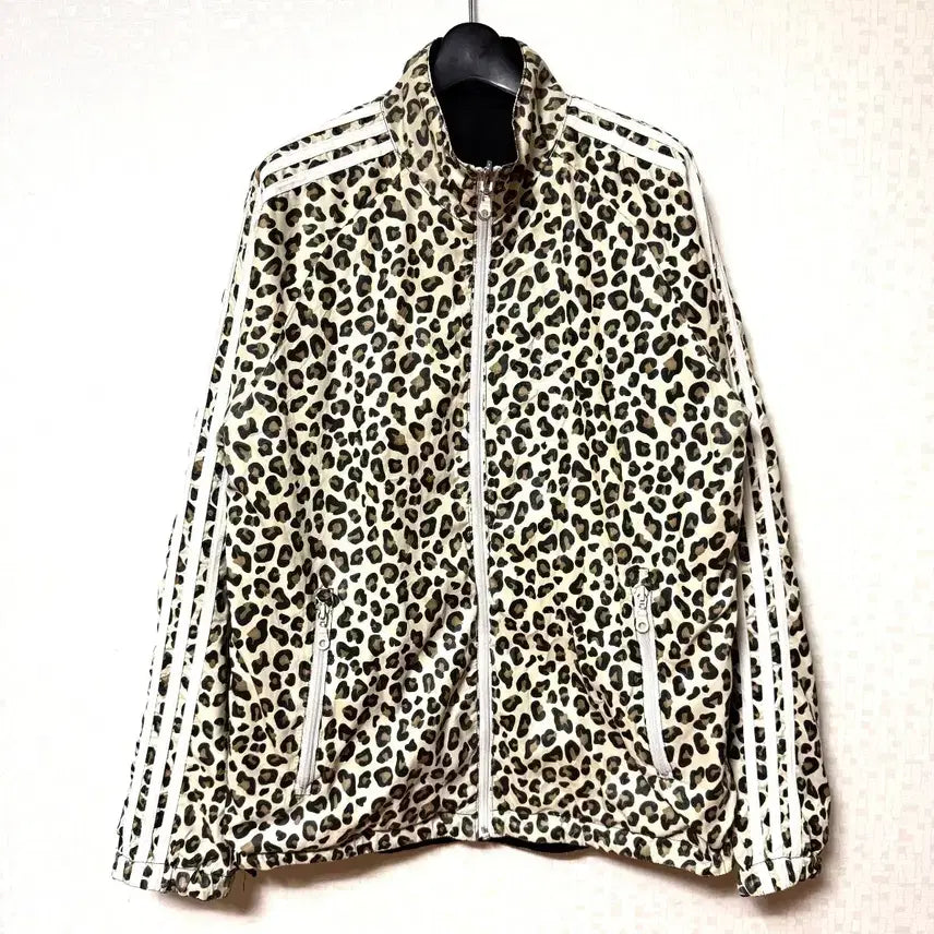[BUNJANG] Adidas Leopard Reversible Windbreaker Jacket / [XL,105]아디다스 레오파드 삼선 바람막이 자켓 리버시블