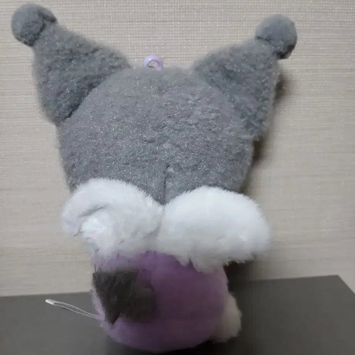 [BUNJANG] Kuromi Fuzzy Winged Plush Keyring / (5월까지 할인)쿠로미 복슬복슬 날개 인형 키링