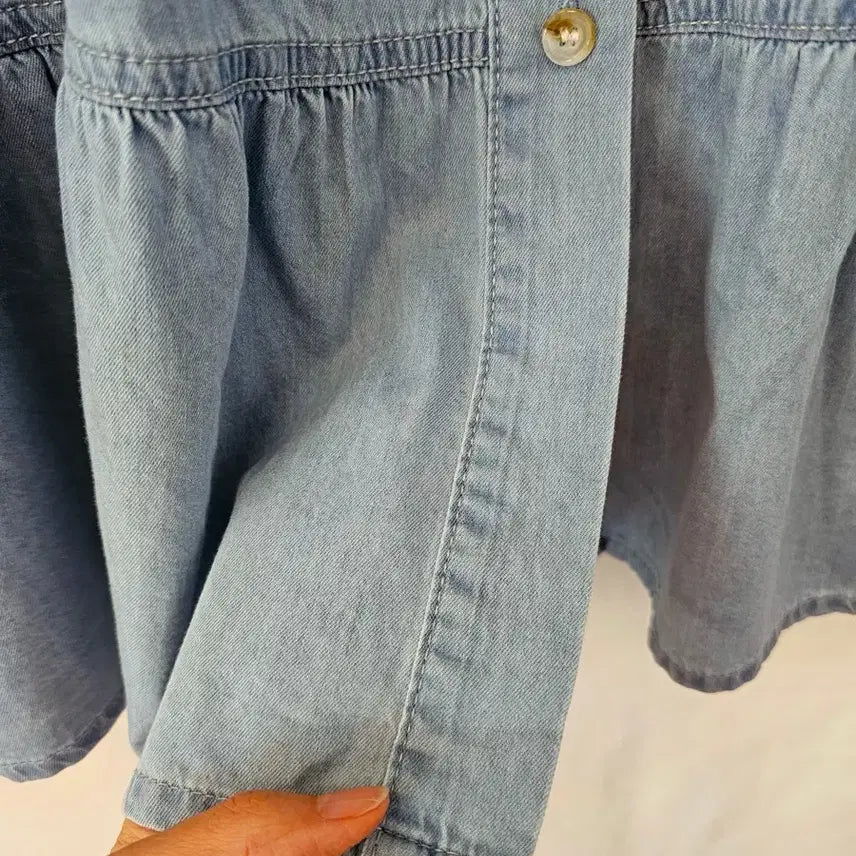 [BUNJANG] Denim Ruffle Sleeve Blouse / 연청데님 캉캉 반팔 블라우스(새옷)
