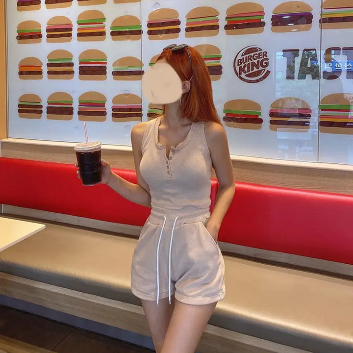 [BUNJANG] Summer Ribbed Button Tank Top and Shorts Two-Piece Set / 여름 골지 단추 나시 민소매 반바지 트레이닝복 투피스 세트 에이블리