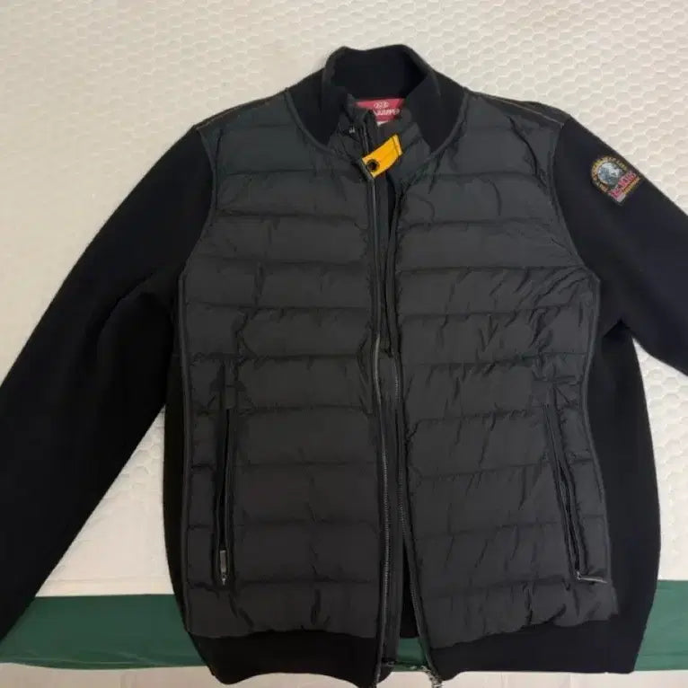 [SOLD OUT] 파라점퍼스 블랙 패딩 니트