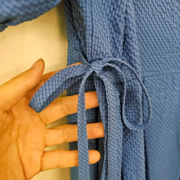 [BUNJANG] Vivid Blue Embossed Puff Sleeve Dress / 비비드 블루 엠보싱 퍼프 원피스 (새옷)