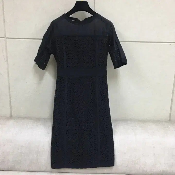 [BUNJANG] Misha Black Lace Punching Detail Dress / 미샤 블랙 시스루넥 펀칭레이스 반팔 원피스