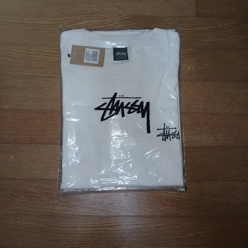 [BUNJANG] Stussy Basic Logo T-shirt White (M) / 스투시 베이직 로고 반팔 티셔츠 화이트 새상품
