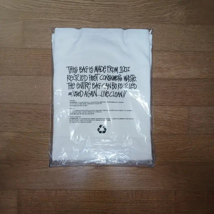 [BUNJANG] Stussy Basic Logo T-shirt White (M) / 스투시 베이직 로고 반팔 티셔츠 화이트 새상품