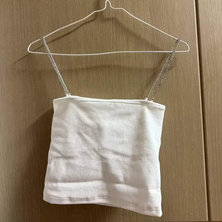 [BUNJANG] From Beginning Chain Tube Top Sleeveless / Made 프롬비기닝 여름 체인 튜브탑 나시 슬리브리스 에이블리 지그재그