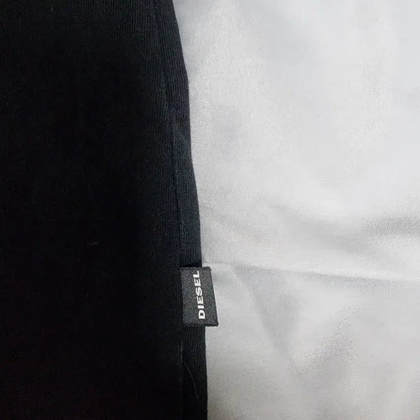 [BUNJANG] Diesel DSL Graphic Oversized T-Shirt Black / 디젤 DSL 그래픽 오버핏 반팔 티셔츠 블랙