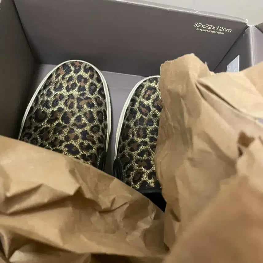 [BUNJANG] Saint Laurent Leopard Slip-on Sneakers / 생로랑 레오파드 슬립온 스니커즈