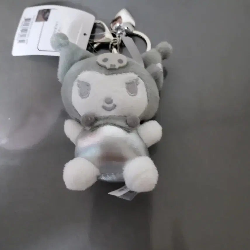 [SOLD OUT] (5월까지 할인)쿠로미 실버 미니 인형 키링