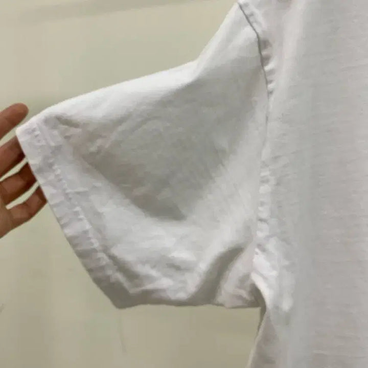 [BUNJANG] Yale Small Logo White T-shirt / [예일] 스몰 로고 화이트 반팔티 ( 66추천)