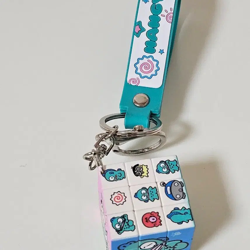 [SOLD OUT] 한교동 큐브키링 (새상품)