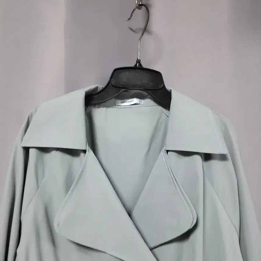 [SOLD OUT] 벨리걸 스판 바람막이 트렌치