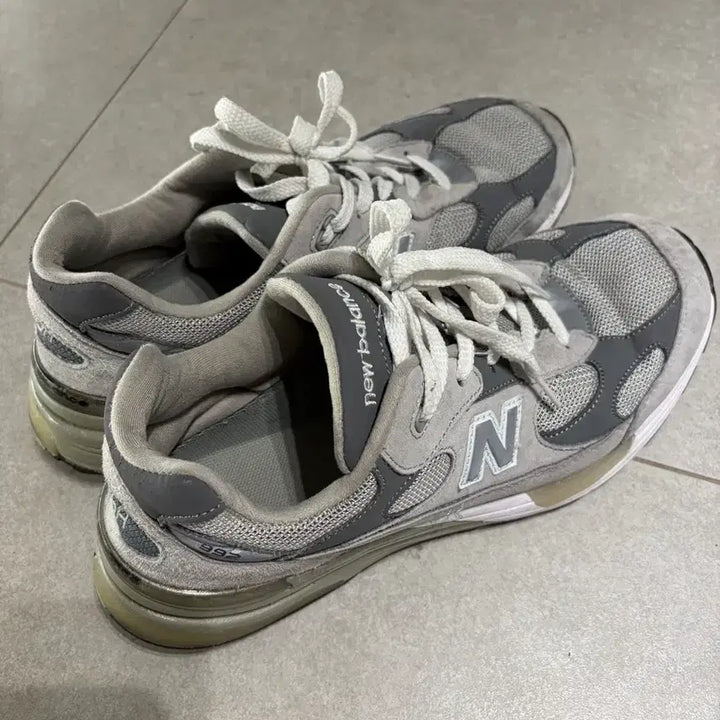 [BUNJANG] New Balance 992 Sneakers / 뉴발란스 992 280