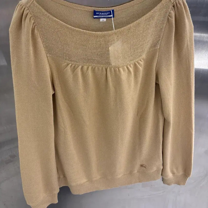 [BUNJANG] Burberry Blue Label Knit Sweater / 버버리 블루라벨 니트 여성 베이지