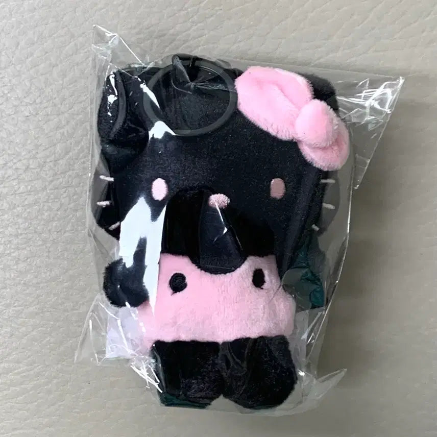 [BUNJANG] WAKEMAKE Hello Kitty Doll Charm Keychain / 새상품) 웨이크메이크 헬로키티 인형 키링,참키링