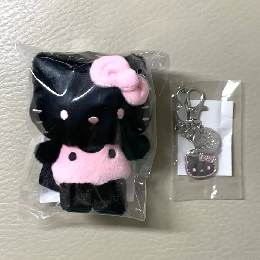[SOLD OUT] 새상품) 웨이크메이크 헬로키티 인형 키링,참키링