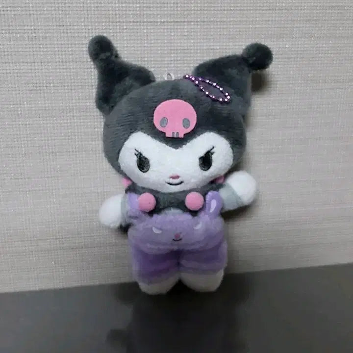 [BUNJANG] Kuromi Overalls Doll Keyring / (5월까지 할인)쿠로미 멜빵 인형 키링