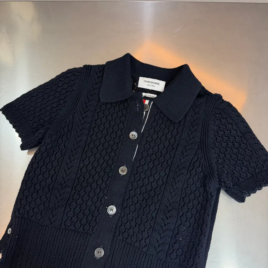 [BUNJANG] Thom Browne Cable Knit Polo Cardigan / [리오브] 톰브라운 포인텔 케이블 코튼 믹스 숏슬리브 폴로 가디건