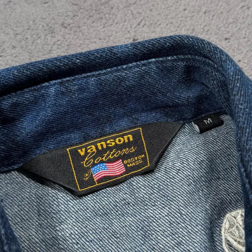 [BUNJANG] Vanson Leathers Camo Pattern Eagle Embroidered Denim Jacket / Vanson Leathers 밴슨 레더 카모 패턴 이글 자수 데님 자켓