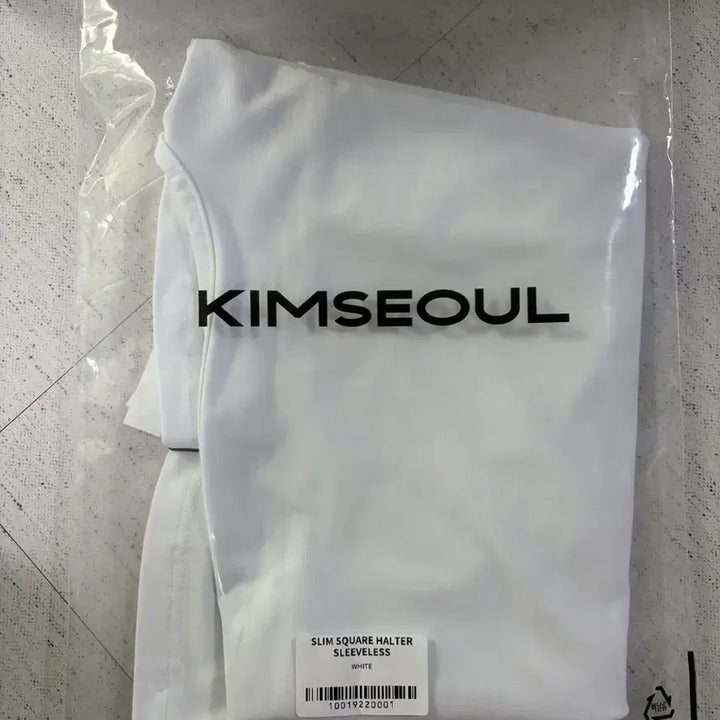 [BUNJANG] Kimseoul Square Sleeveless White Top / 킴서울 킴즈서울 스퀘어 슬리브리스 화이트