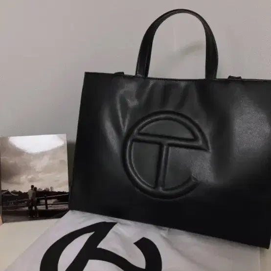 [BUNJANG] Telfar Black Small-Medium Shopper Bag / 텔파 스몰 미디움 블랙 쇼퍼백