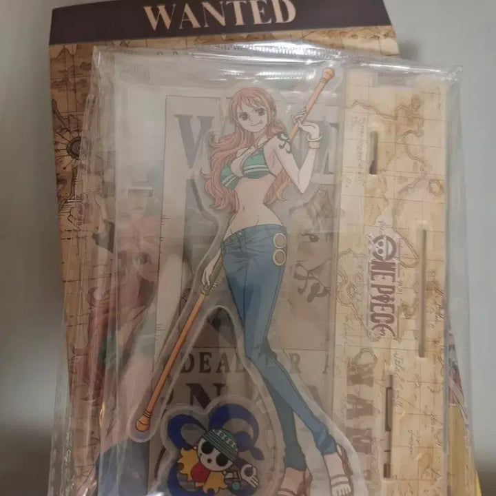 [BUNJANG] One Piece Nami Acrylic Stand / 원피스 나미 아크릴 스탠드 기영이숯불치킨