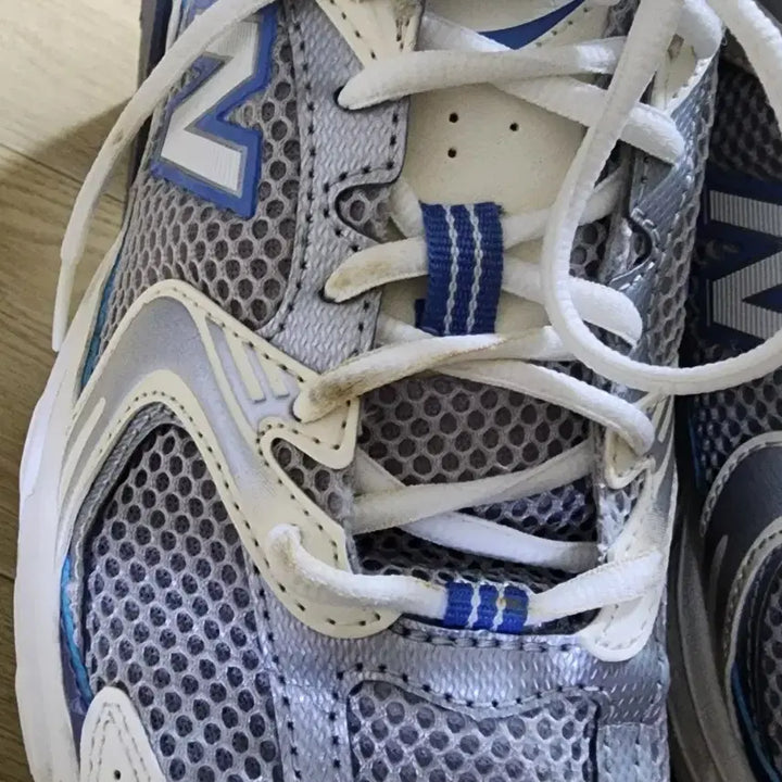 [BUNJANG] New Balance 530 Silver Steel Blue Sneakers / [판매] 뉴발란스 530 실버 스틸 블루(MR530KC) - 250 사이