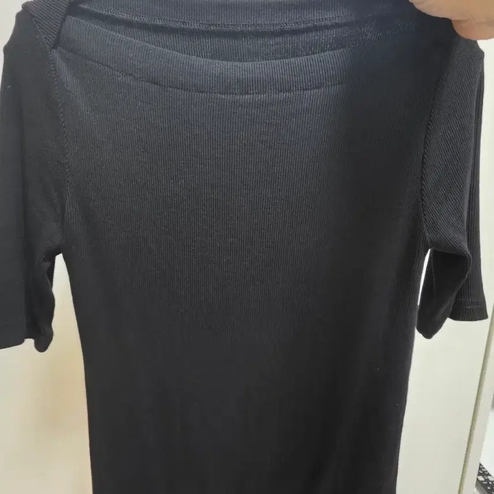 [BUNJANG] Lip Neck Knit / 입술넥 니트