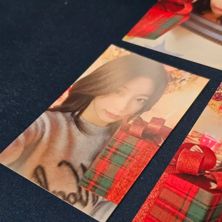 [BUNJANG] LE SSERAFIM GDA Photocard + Sticker Set / 르세라핌 가대축 포카 + 띠부씰 세트(미개봉)