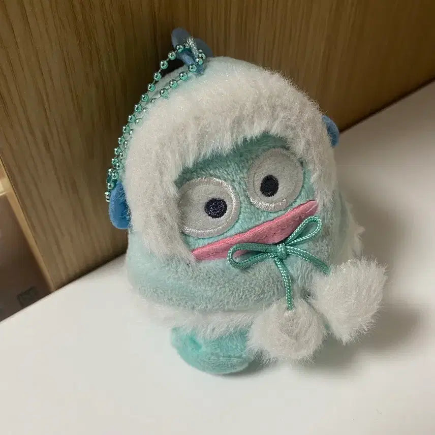 [BUNJANG] Hangyo-dong Winter Cape Keyring / 한교동 겨울 망토 키링