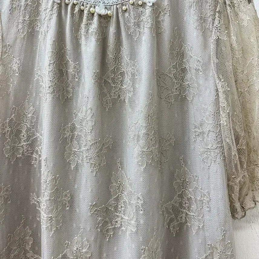 [BUNJANG] Axes Femme Embroidered Lace Pearl Blouse / 일본빈티지 Axes Femme 엑시즈팜 플라워 자수 레이스 진주 블라우스