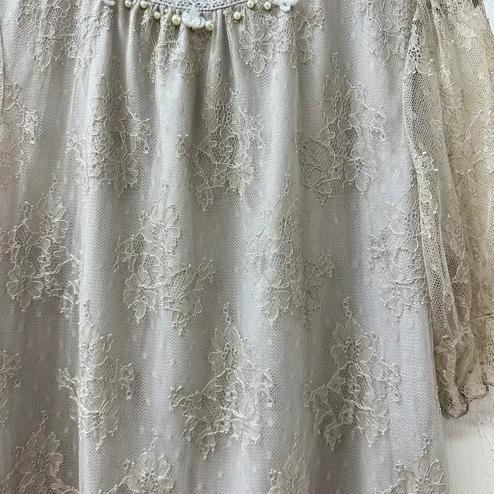 [BUNJANG] Axes Femme Embroidered Lace Pearl Blouse / 일본빈티지 Axes Femme 엑시즈팜 플라워 자수 레이스 진주 블라우스