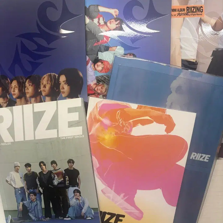 [BUNJANG] RIIZE Unsealed Album + Poster Bundle Set / 라이즈 개봉앨범+포스터 6장 양도