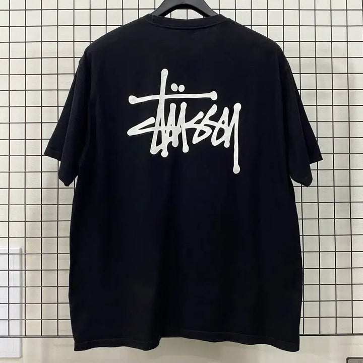 [BUNJANG] Stussy Basic Stock Logo T-Shirt 2XL / <2XL> 스투시 베이직 스탁 로고 반팔 티셔츠