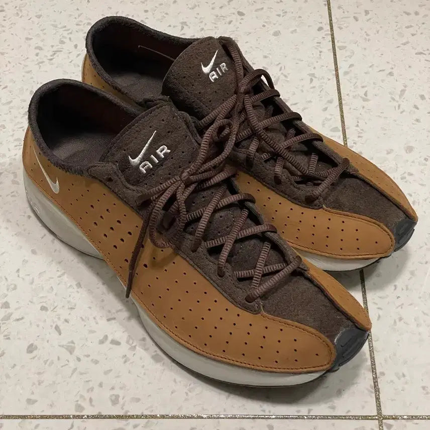 [BUNJANG] Nike Air Superfly Soccer Cleats (Size 285) / 나이키 에어 슈퍼플라이 285사이즈
