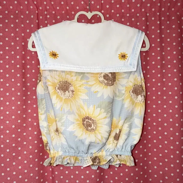 [BUNJANG] Liz Lisa Sunflower Sailor Sleeveless Blouse / LIZ LISA 리즈리사 해바라기 세일러 민소매 블라우스