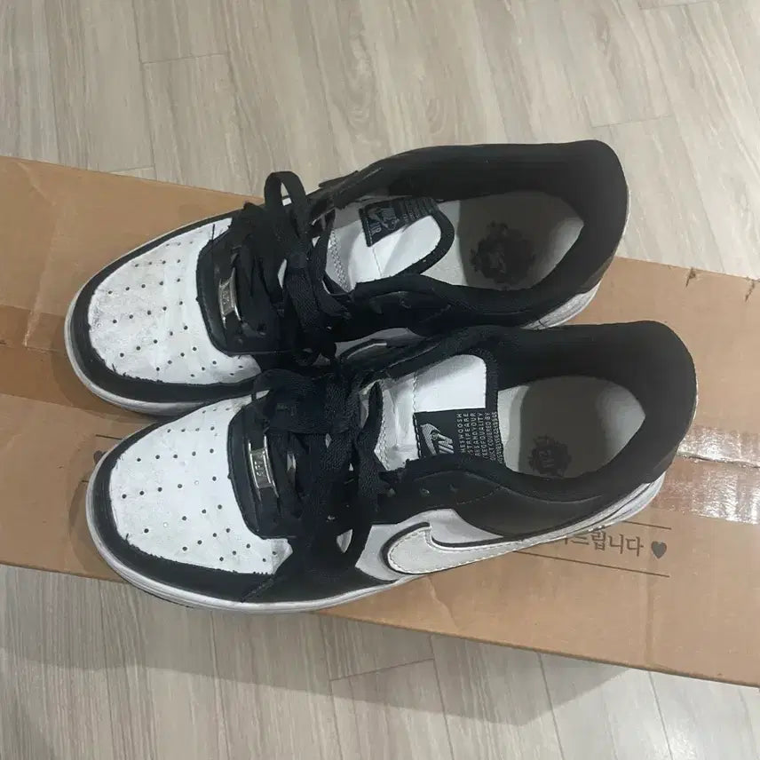 [BUNJANG] Nike Air Force 1 Black/White Sneakers / 나이키 에어포스1 블랙/화이트