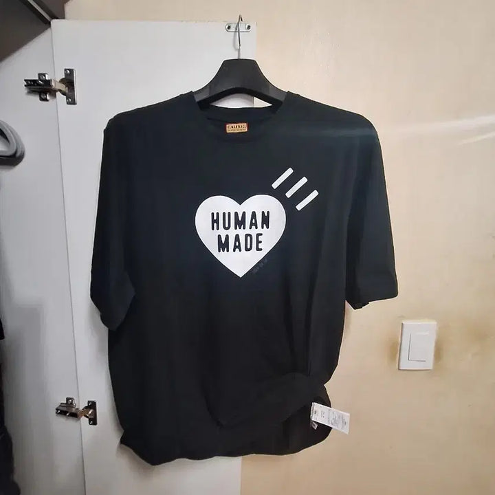 [BUNJANG] Human Made Heart Logo Short Sleeve T-Shirt Black 2XL / 휴먼메이드 하트 로고 반팔 블랙 티셔츠 2XL 새상품