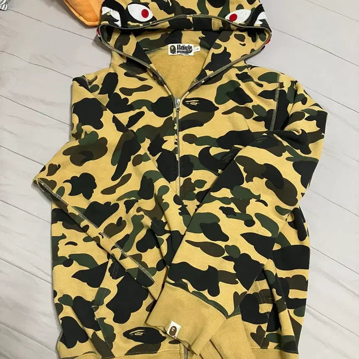 [SOLD OUT] 베이프 황계 제시가에 판매합니다