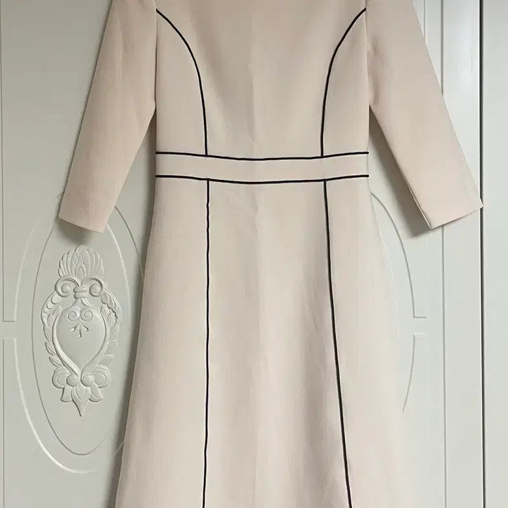 [BUNJANG] Ivory Dress for Weddings and Office Wear / 하객룩 오피스룩 원피스