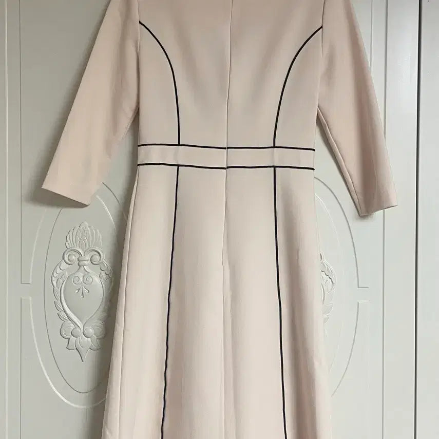 [BUNJANG] Ivory Dress for Weddings and Office Wear / 하객룩 오피스룩 원피스