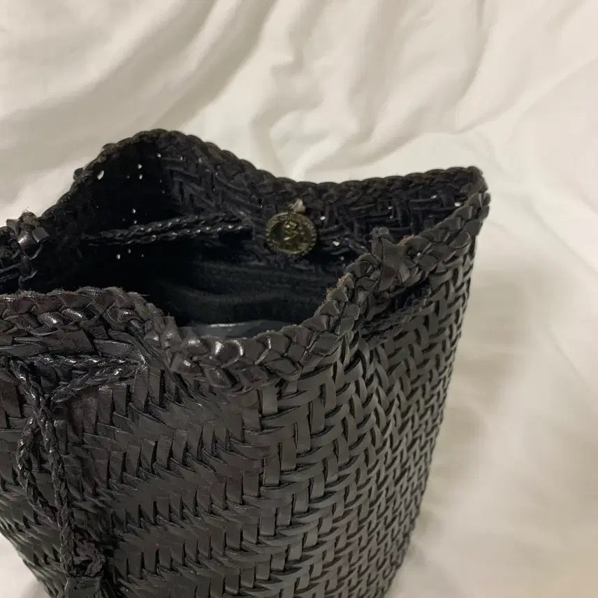 [BUNJANG] Dragon Diffusion Pompom Bag Black / 드래곤디퓨전 폼폼백 블랙