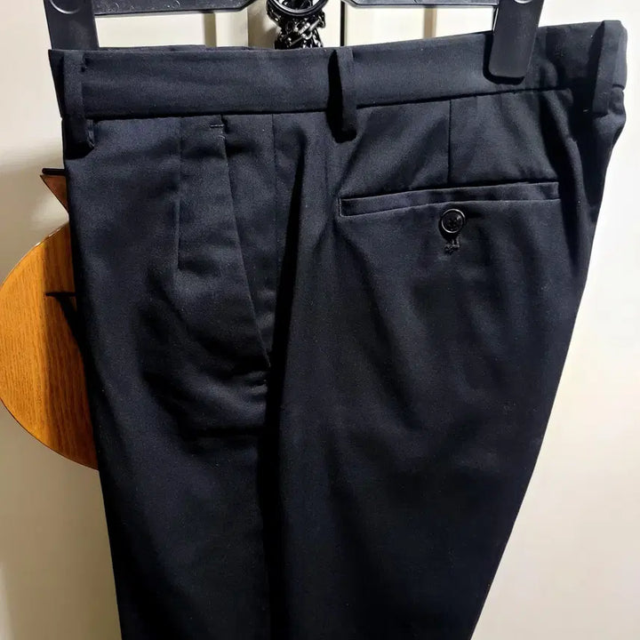 [BUNJANG] And Z Cool Black Slim Straight Fit Summer Slacks / 지오지아 And Z / 앤드지 S/S 여름 쿨 블랙 슬랙스 / 31-32