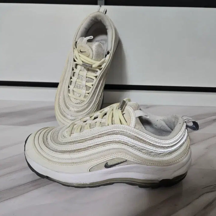 [BUNJANG] Nike Air Max 97 White Sneakers 235 / 나이키 에어맥스 97 화이트 운동화 235