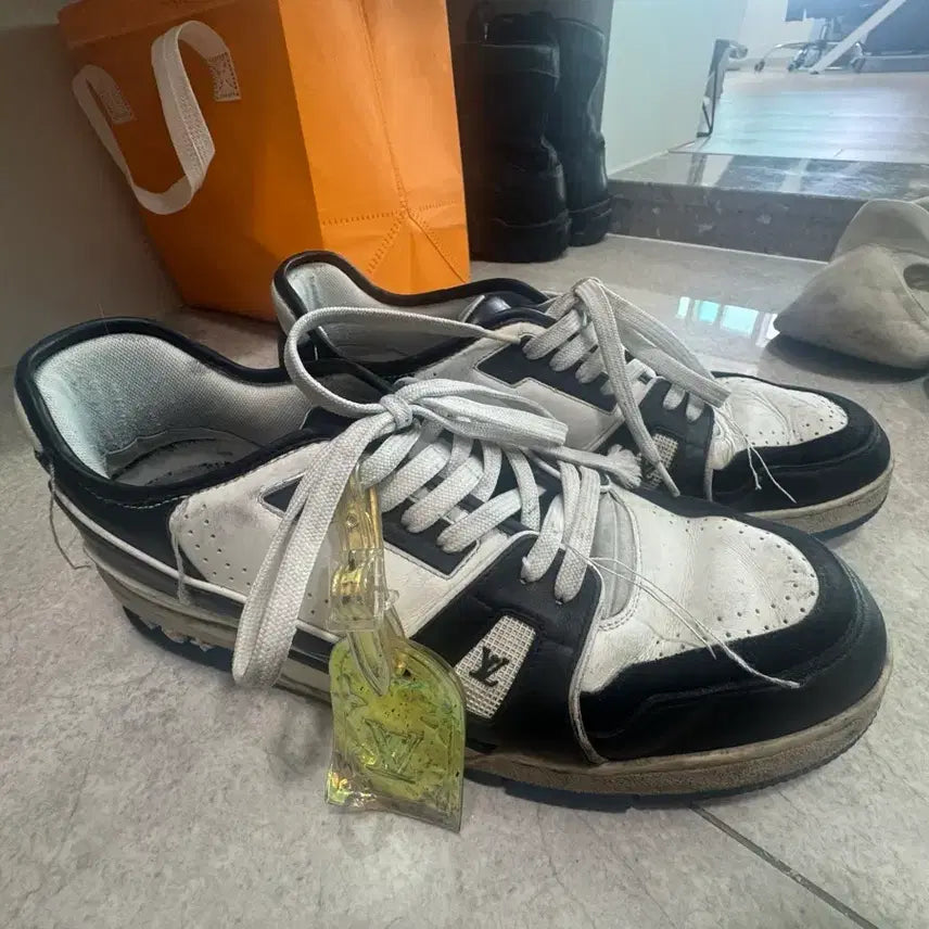 [BUNJANG] Louis Vuitton Trainer Sneaker &