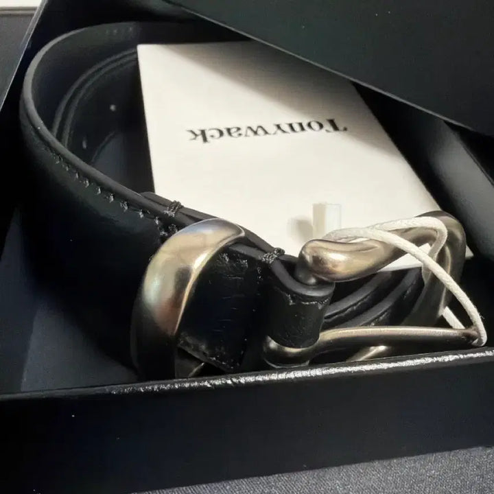 [BUNJANG] Tonywörk Brushed Silver Buckle Belt M / 토니웩 브러쉬드 실버 버클 벨트 M